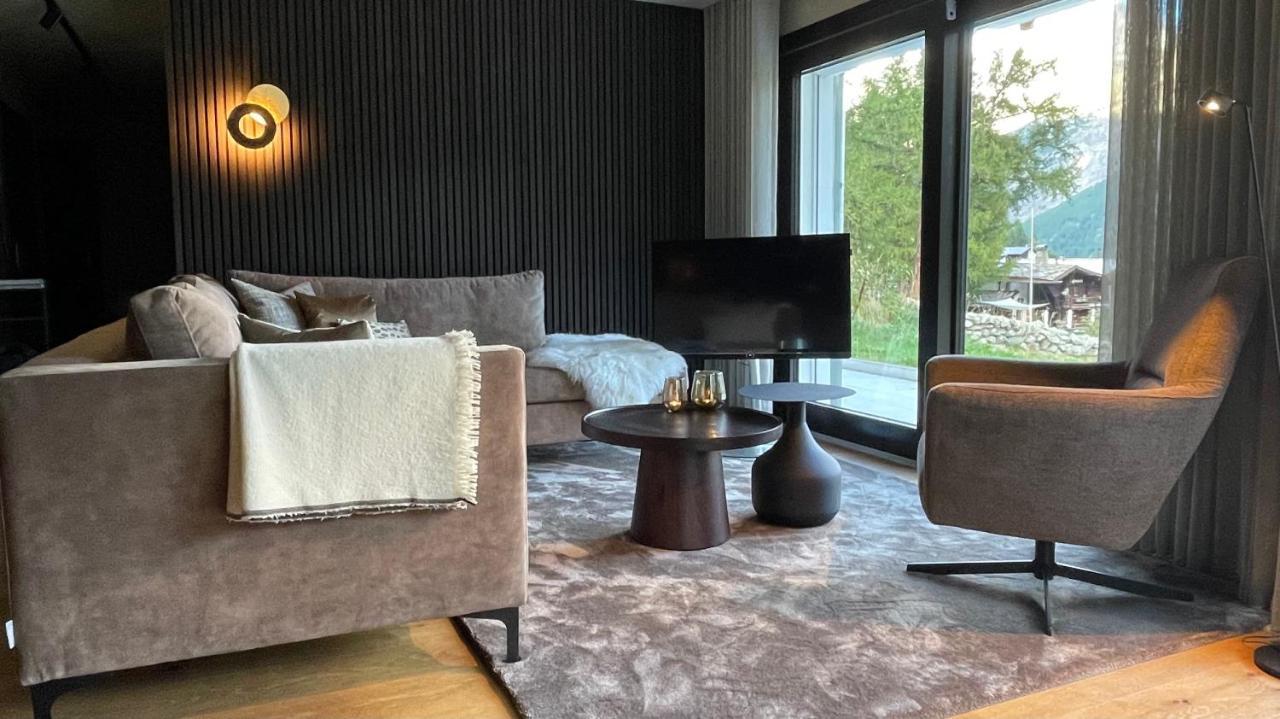 Hollywood 1 - A Luxury, Comfortable And Spacious Apartment Located Directly On The Slopes! 萨斯费 外观 照片