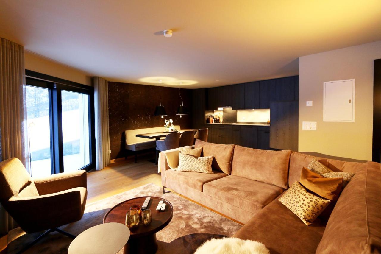 Hollywood 1 - A Luxury, Comfortable And Spacious Apartment Located Directly On The Slopes! 萨斯费 外观 照片